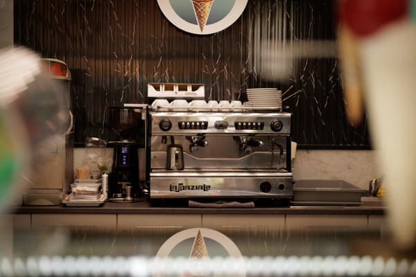 Kávé - Prémium olasz kávé, espresso, cappuccino, Budapest kávézó - 1. kép